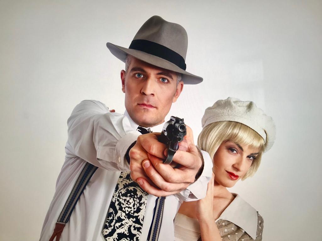 "Zwei Wie Bonnie Und Clyde" Mit Bernadette Mezgolits